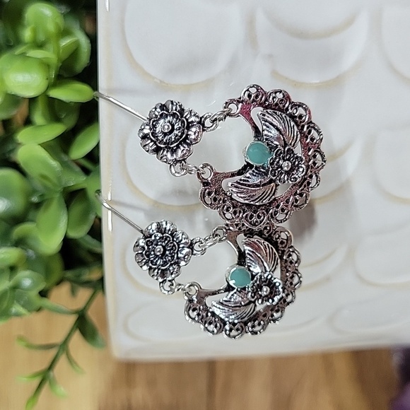 Feathers & Flowers Hinge Drop Earrings - Picture 6 of 8